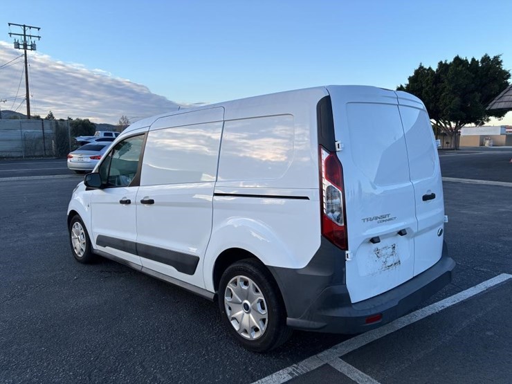 2016-ford-transit-image-4