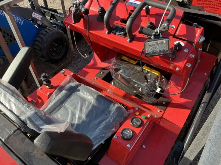 2025-agt-sda-140w-ride-on-skid-steer-image-5