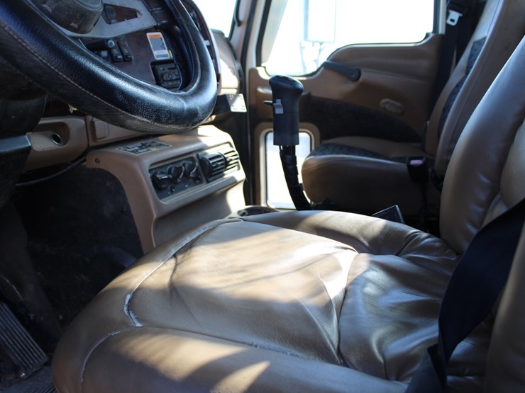 2007-mack-cl713-image-7