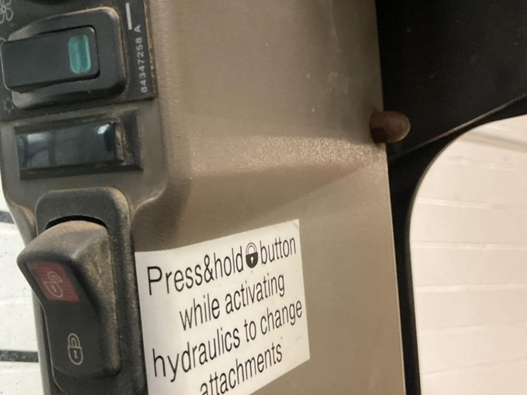 2012-case-tv380-image-16