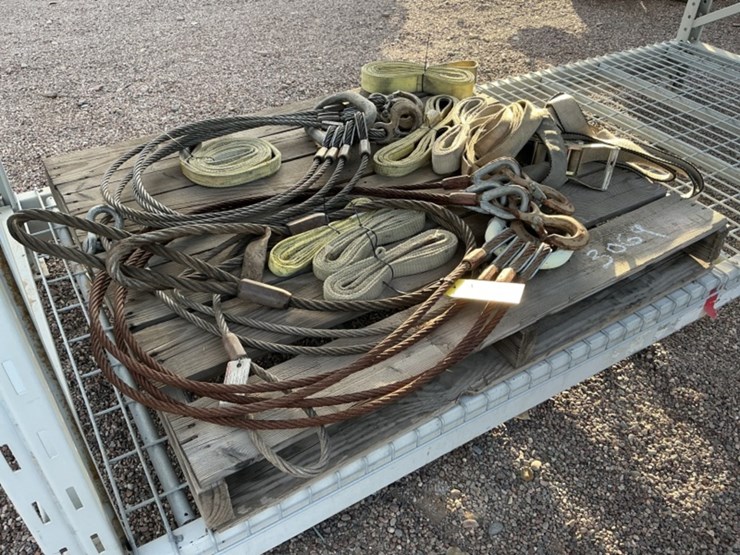 pallet-of-asst-lifting-straps-and-cables-image-1