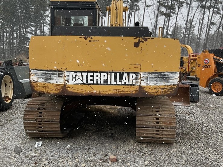caterpillar-e120b-image-3