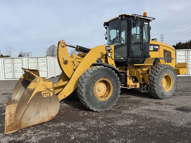 caterpillar-938m-image-1