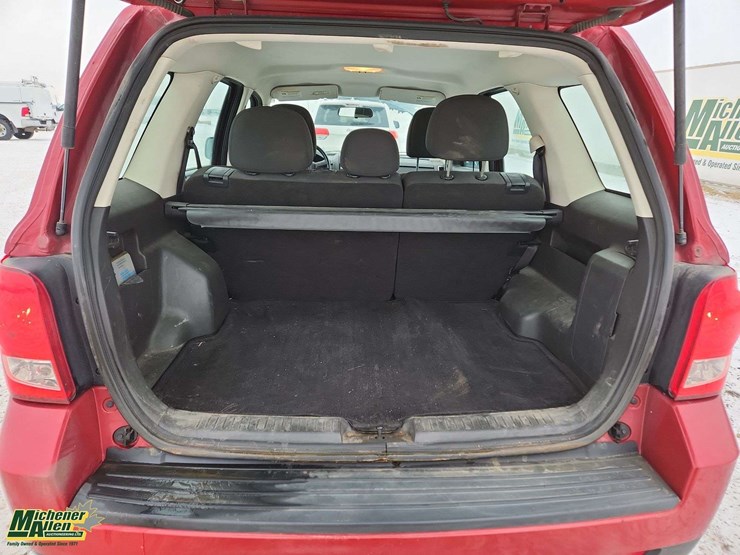 2011-mazda-tribute-image-10