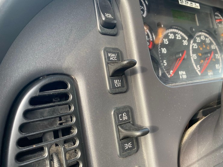 2018-freightliner-box-truck-**updated-1/30/26-@-155pm**-image-36