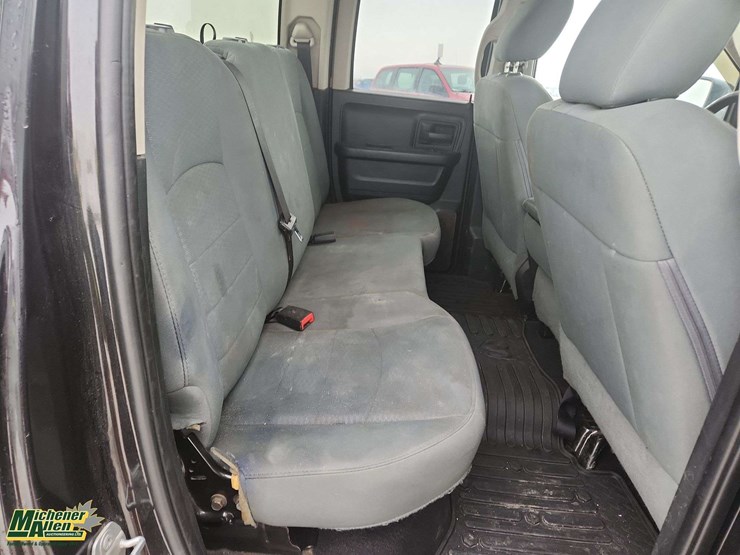 2017-dodge-1500-image-17