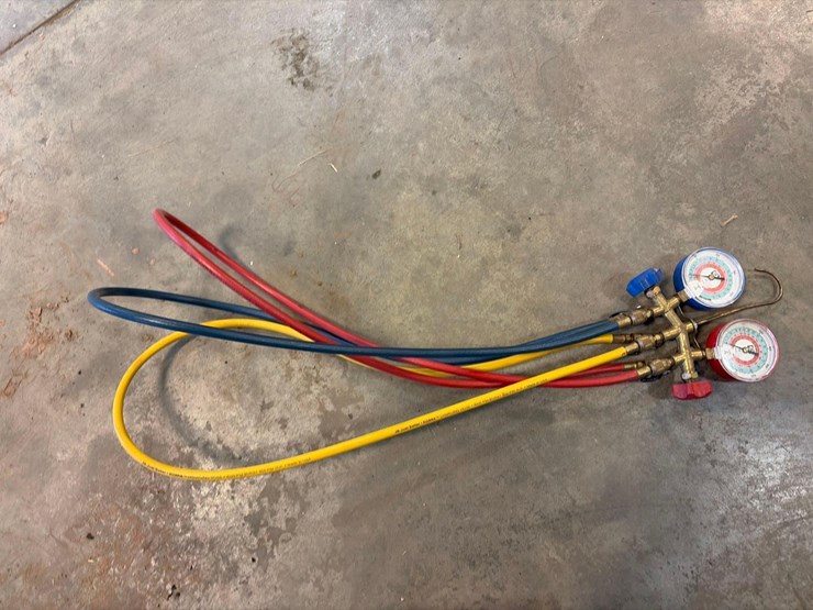 assortment-of-filters,-belts,-fire-extinguishers-&-a/c-gauges-image-6