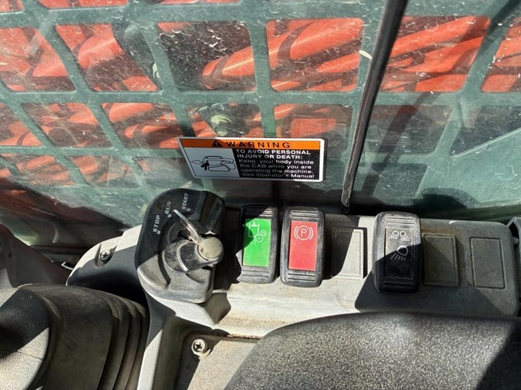 2020-kubota-svl95-2s-image-14