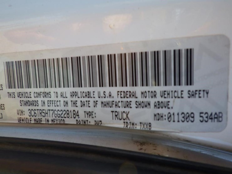 2016-dodge-2500-image-17