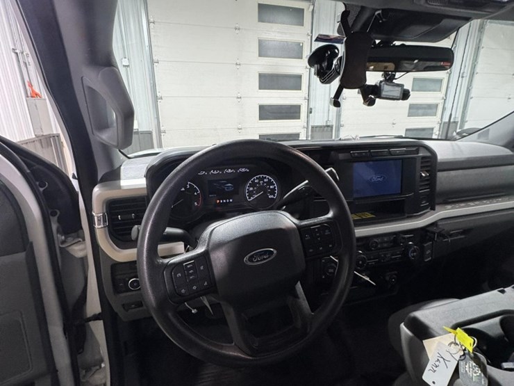 2024-ford-f250-image-9