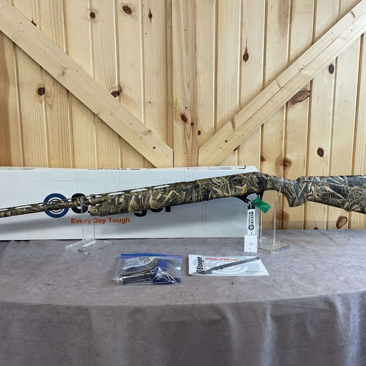 Stoeger Model 3000 12 Gauge Semiauto Shotgun