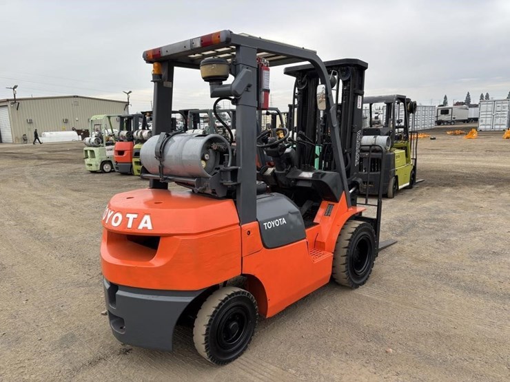 toyota-7fgu25-image-3