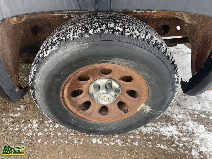 2010-chevrolet-silverado-1500-image-11