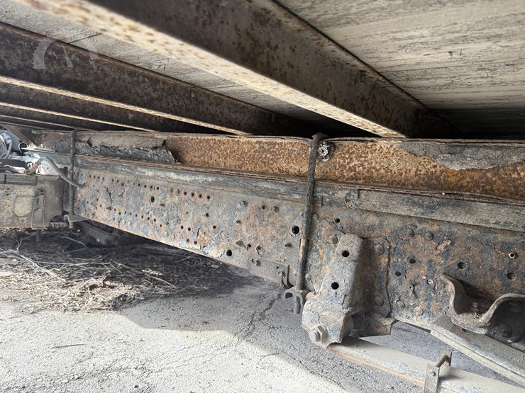 2000-isuzu-npr-image-25