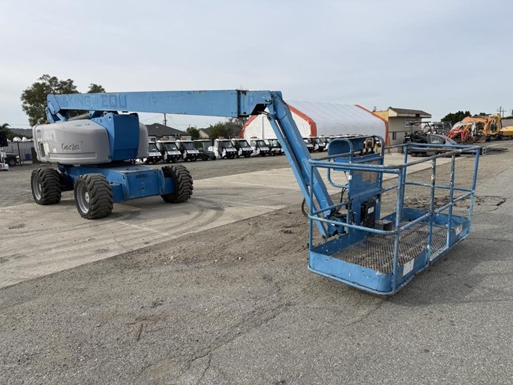 genie-s-80j-boom-lift-image-2