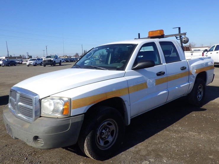 2007-dodge-dakota-image-1