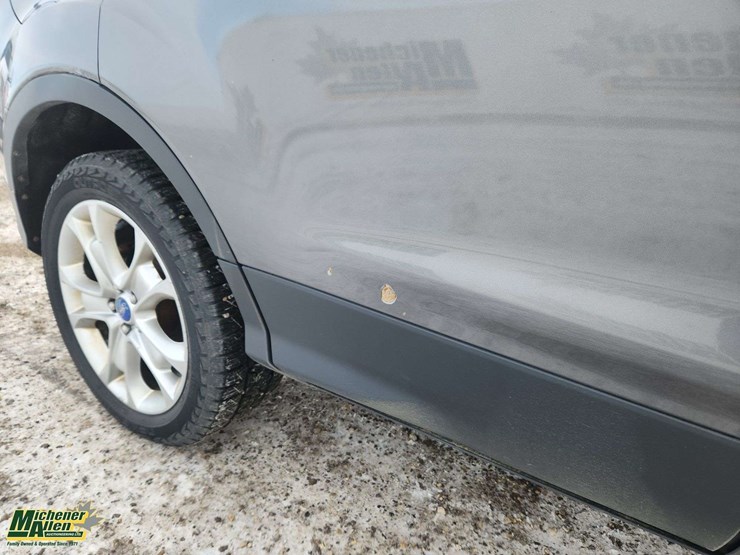 2013-ford-escape-sel-image-33