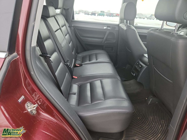 2008-volkswagen-touareg-image-17