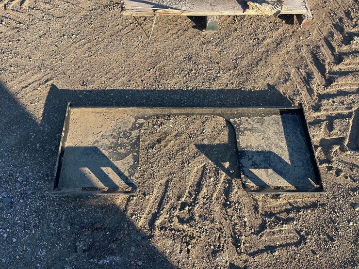 skid-steer-plate-image-2