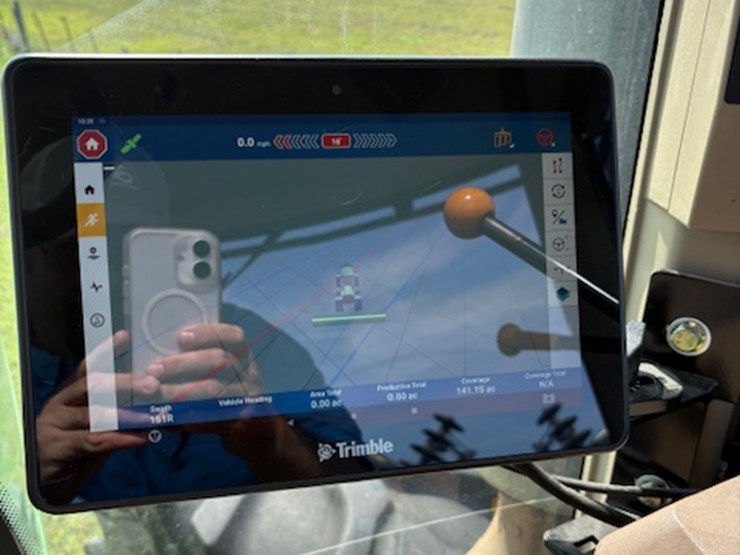 #4154-•-2023-trimble-gfx-1060-guidance-system-with-auto-steer-image-5