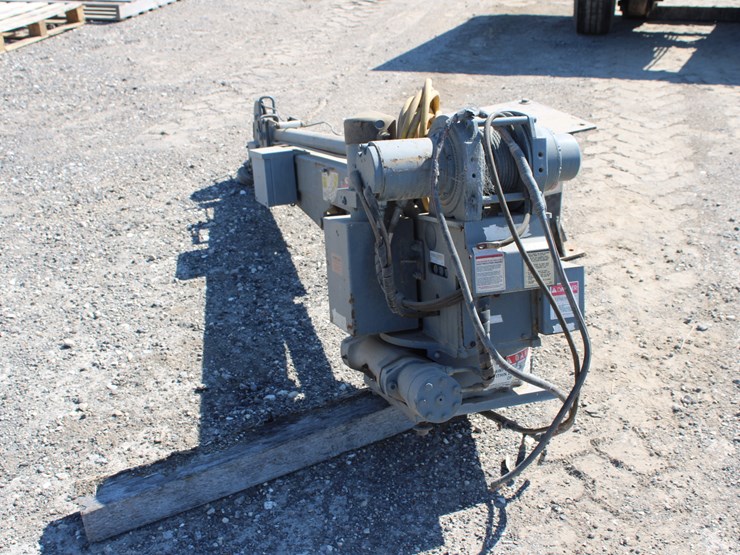 #1014-•-venturo-truck-mounted-crane-image-4