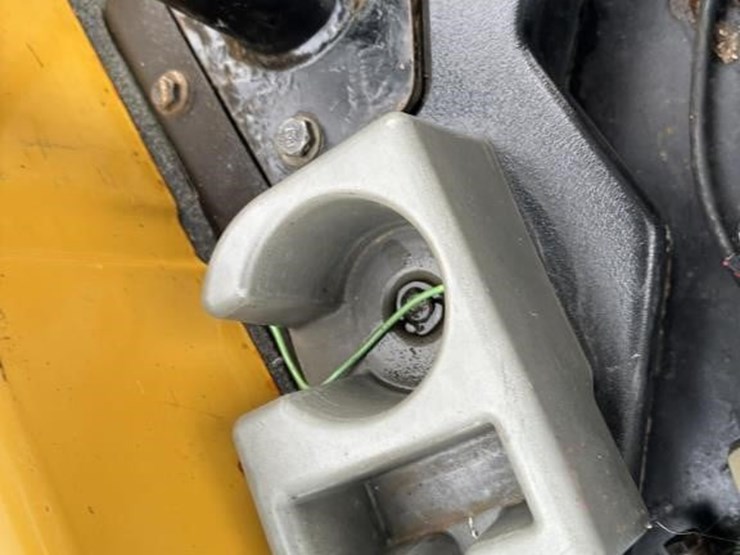 2018-caterpillar-303-image-38