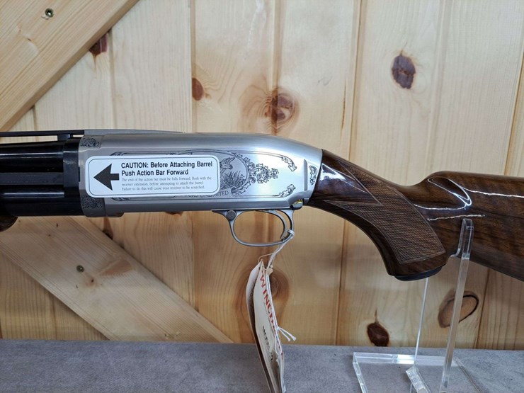 winchester-/ducks-unlimited-model-12-20-gauge-pump-shotgun-image-12