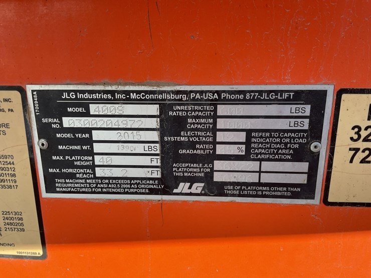 2015-jlg-400s-image-12