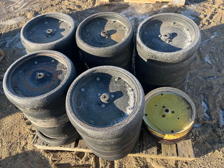 planter-gauge-wheels-image-2