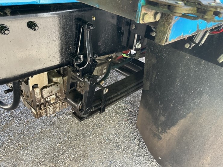 2018-peterbilt-520-image-15