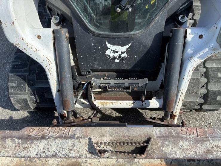 2021-bobcat-t64-image-8