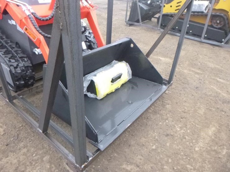 2025-agt-ysrt14-skid-steer-track-loader-image-8