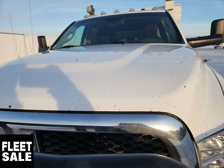 2014-ram-5500-4x4-s/a-service-truck-image-40