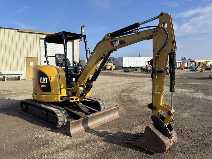 2018-caterpillar-303-image-2