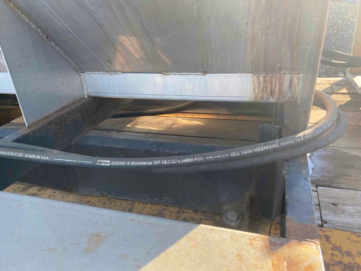 adams-ss-fertilizer-bed-image-5