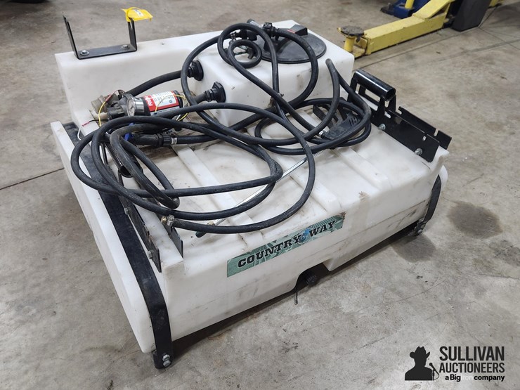 country-way-40-gal-sprayer-tank-image-1