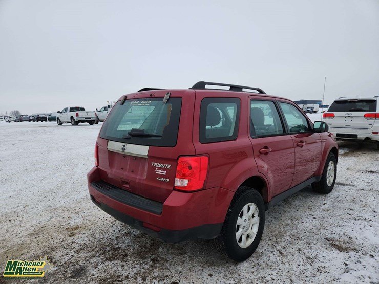 2011-mazda-tribute-image-4