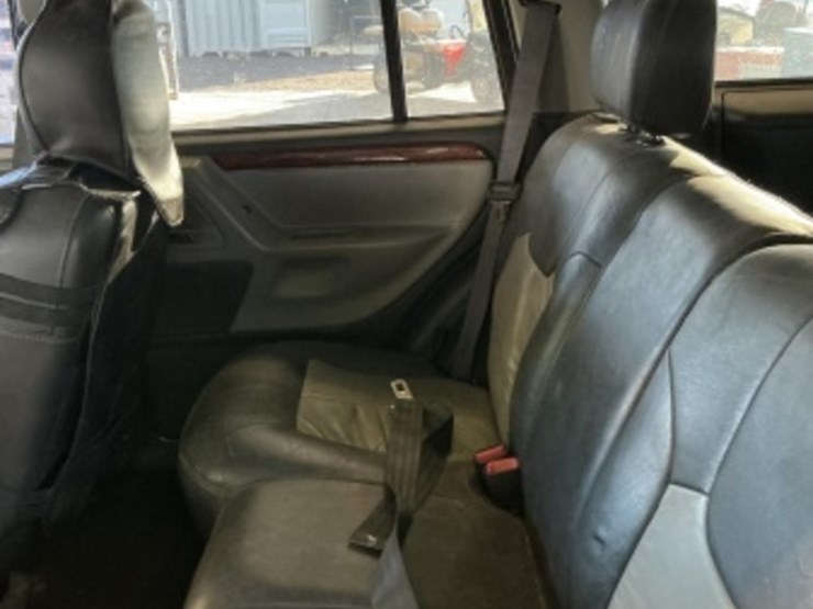 2004-jeep-grand-cherokee-image-23