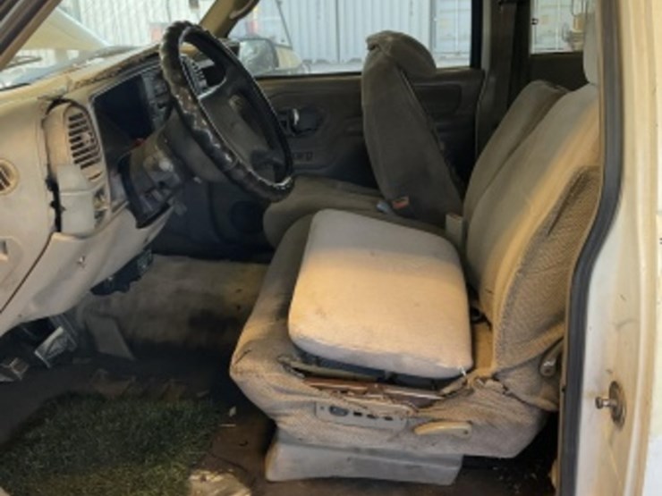 1998-gmc-sierra-2500-image-21