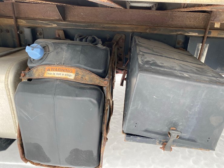 2019-freightliner-m2-curtain-side/box-truck-image-30