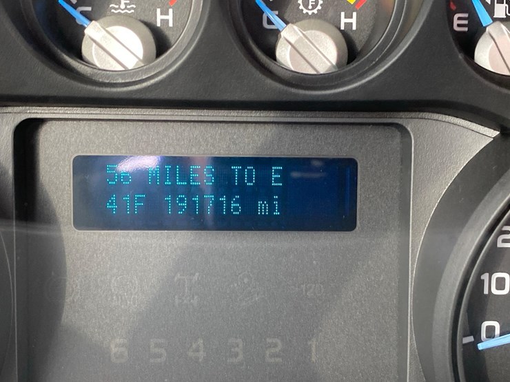 2014-ford-f350-sd-image-30