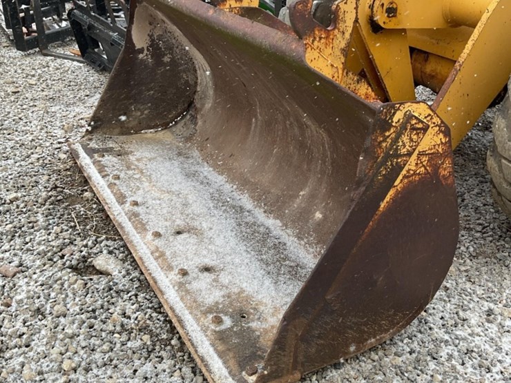 komatsu-wa180-image-15