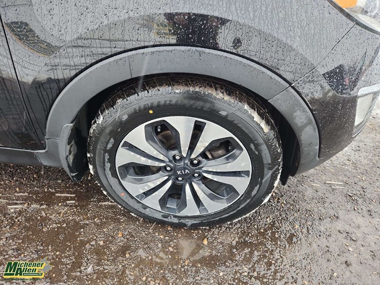 2013-kia-sportage-image-13