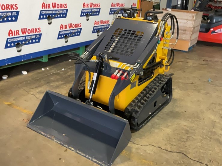 (inv.50098)-new-unused-cjg-zj-380-compact-track-loader,-27-hp-gas-engine,-aux.-hydraulics,-gp-bucket-image-4