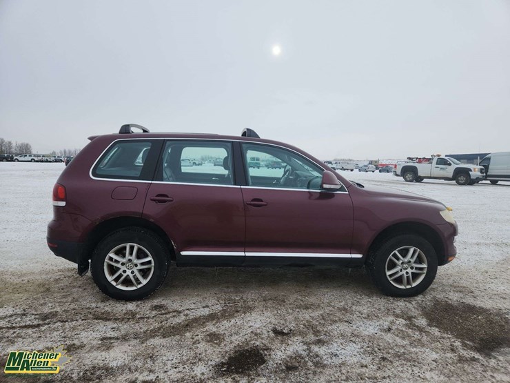 2008-volkswagen-touareg-image-12