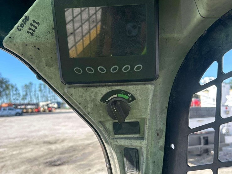 2019-caterpillar-239d3-image-14