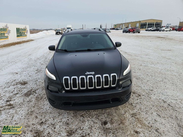 2016-jeep-cherokee-image-9