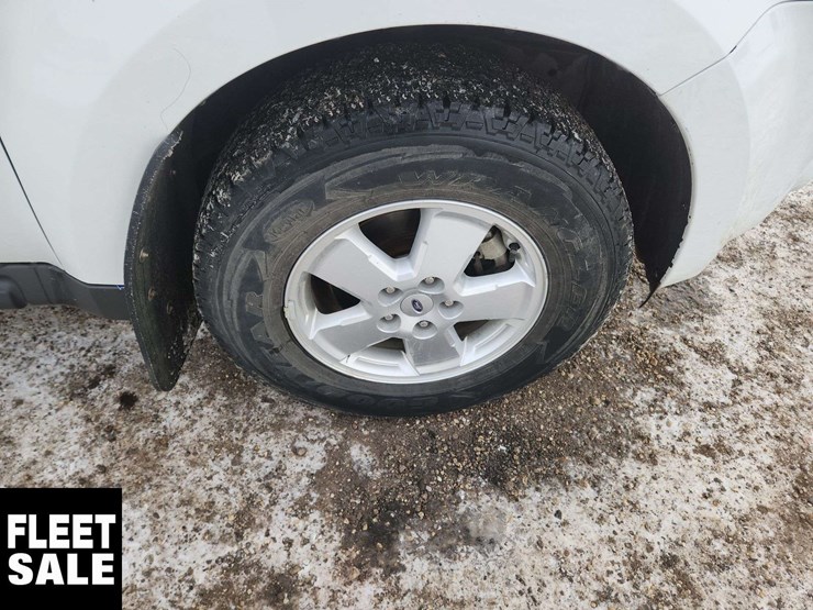 2011-ford-escape-xlt-image-10