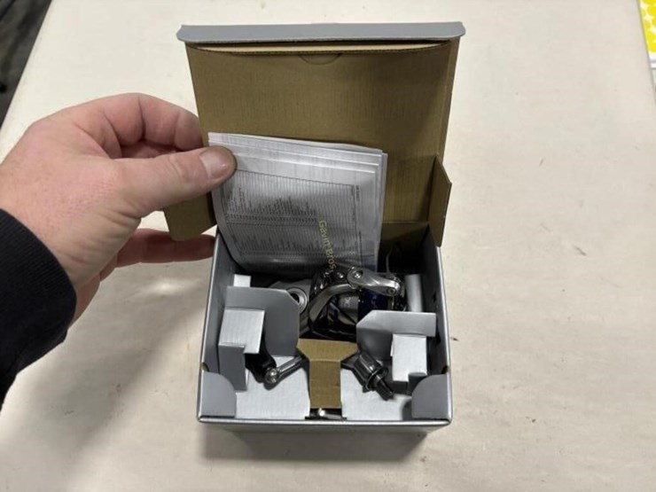 shimano-stradic-2500-hg-fishing-reel-image-1