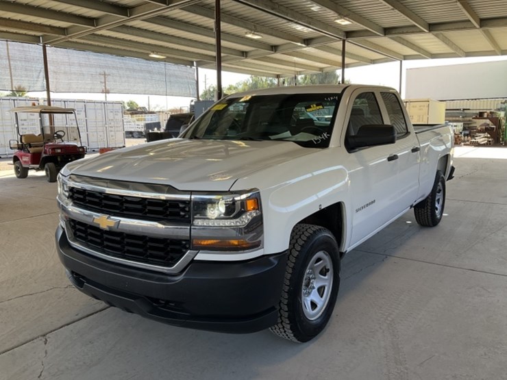 2017-chevrolet-silverado-1500-image-4